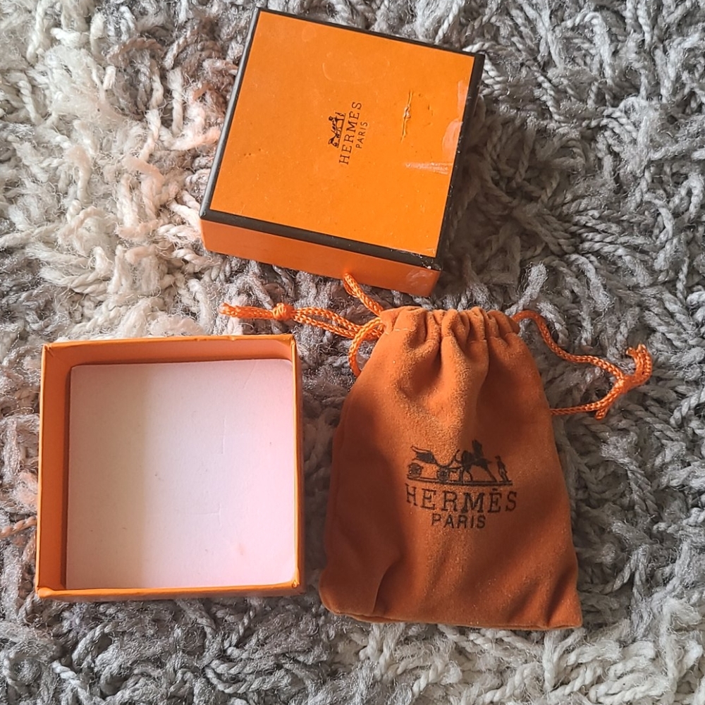 Hermès jewelry box and dust bag